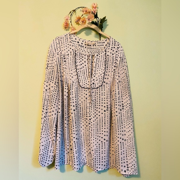 GAP blouse | Boho | white and black long sleeve | western - Picture 4 of 9